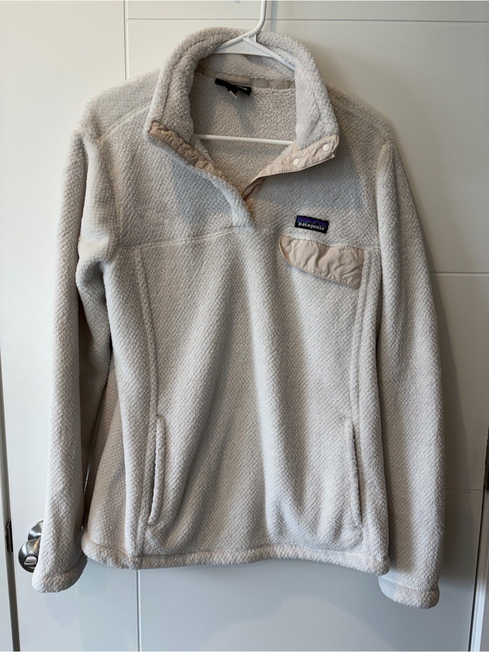 Patagonia Women's Cream Zip-Up Fleece Snap-T Pullover